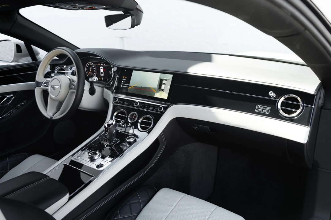 2020 Bentley Continental GT 3rd Gen - Image 15 of 21