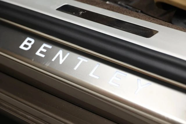2020 Bentley Continental GTC - Image 18 of 21