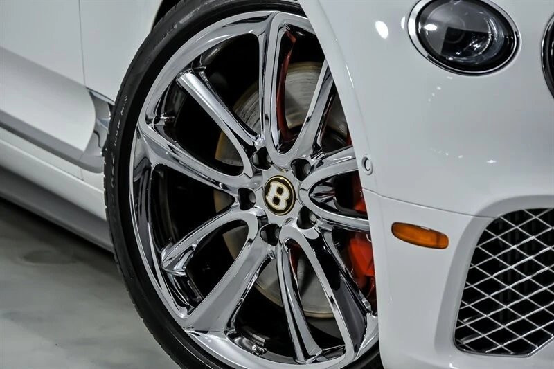 2020 Bentley - Image 4 of 31