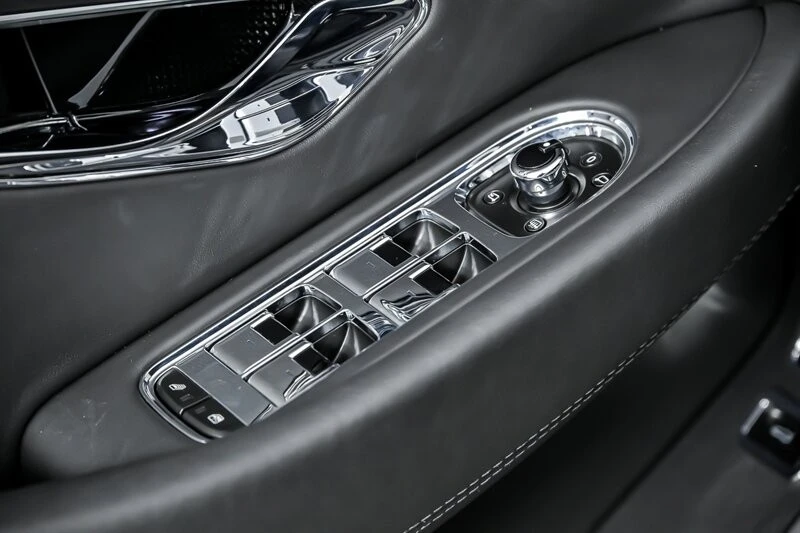 2020 Bentley - Image 19 of 31