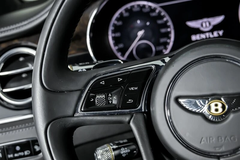 2020 Bentley - Image 30 of 31