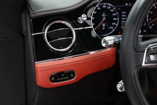 2020 Bentley Continental GT 3rd Gen - Image 26 of 31