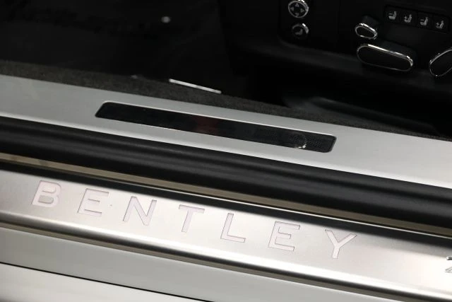 2020 Bentley Continental GT 3rd Gen - Image 19 of 31