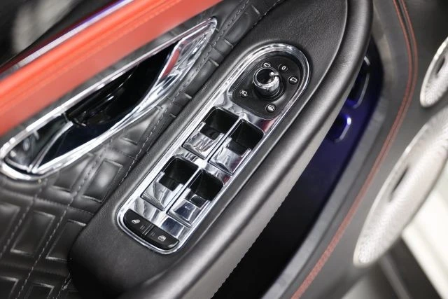 2020 Bentley Continental GTC - Image 12 of 31