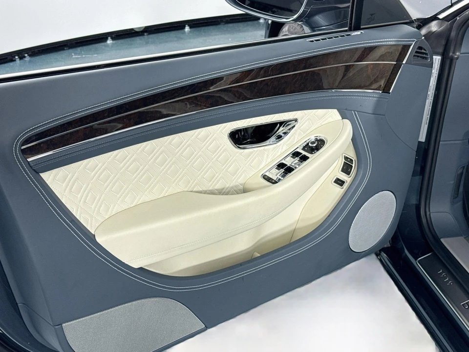 2020 Bentley Continental GT 3rd Gen - Image 19 of 31