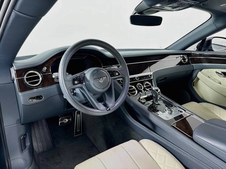 2020 Bentley Continental GT 3rd Gen - Image 9 of 31