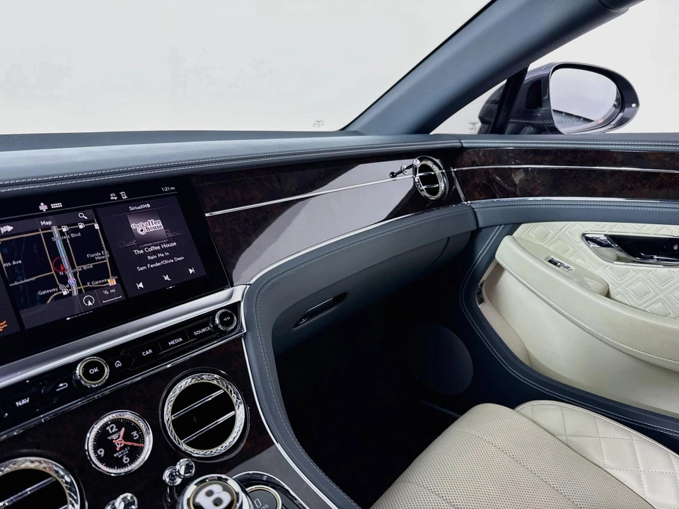 2020 Bentley Continental GT 3rd Gen - Image 24 of 31