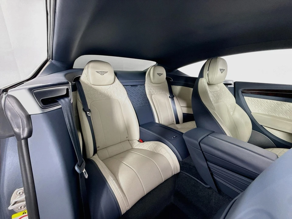 2020 Bentley Continental GT 3rd Gen - Image 26 of 31