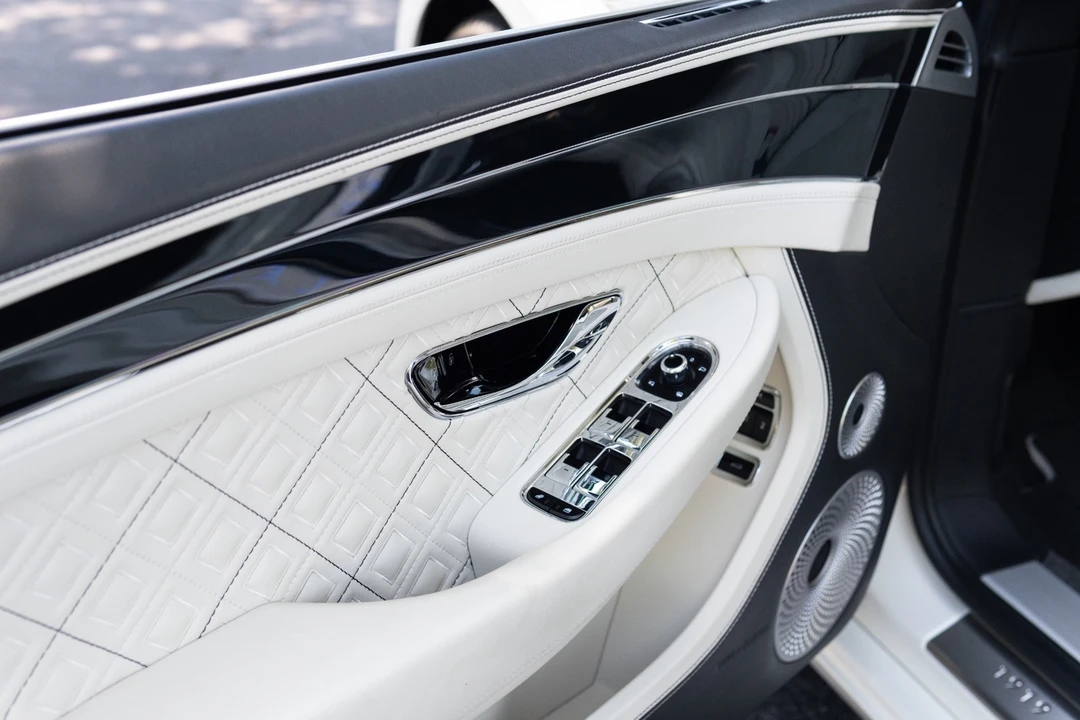 2020 Bentley Continental GT 3rd Gen - Image 29 of 31