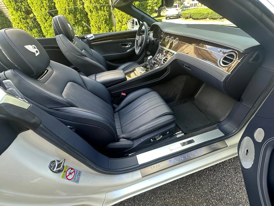 2020 Bentley Continental GT Mulliner 3rd Gen - Image 27 of 31
