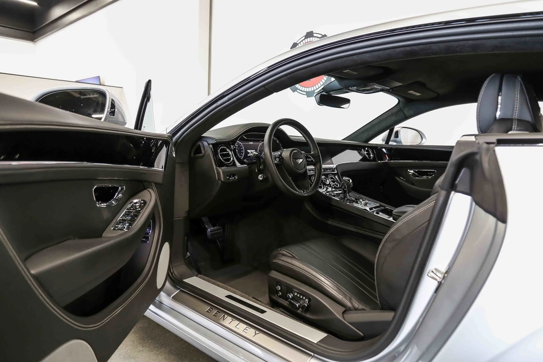 2020 Bentley Continental GT 3rd Gen - Image 28 of 31