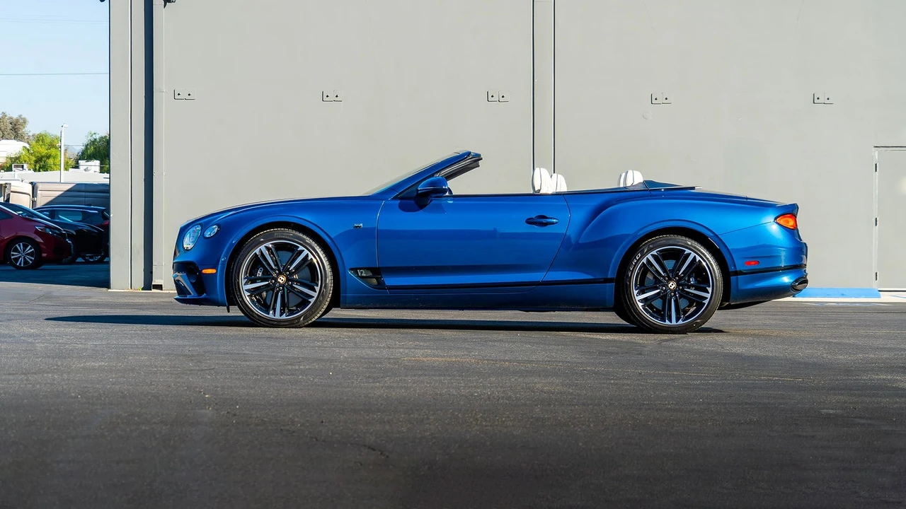 2020 Bentley Continental GTC - Image 11 of 31