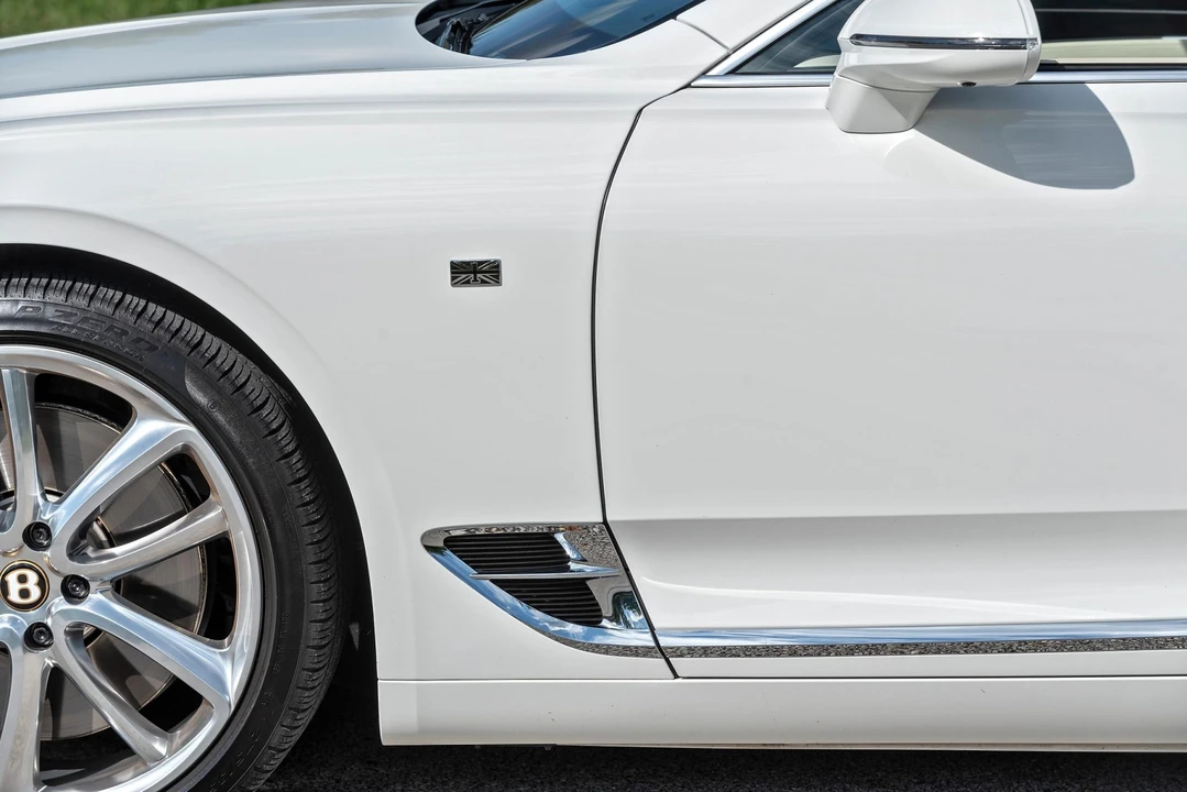 2020 Bentley Continental GTC - Image 26 of 31
