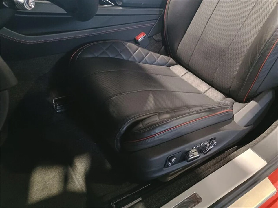 2020 Bentley Continental GT 3rd Gen - Image 18 of 31