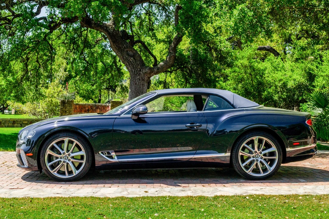2020 Bentley Continental GTC - Image 8 of 31