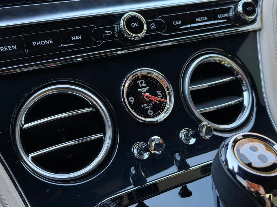 2020 Bentley Continental GT 3rd Gen - Image 27 of 31