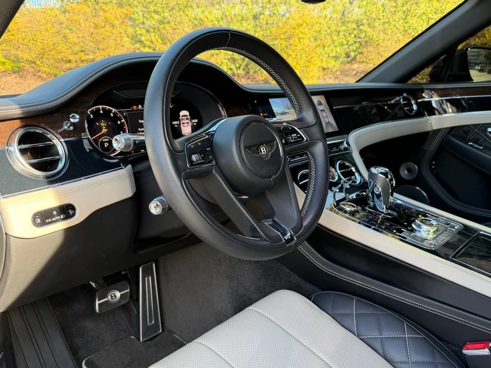 2020 Bentley Continental GT 3rd Gen - Image 17 of 31