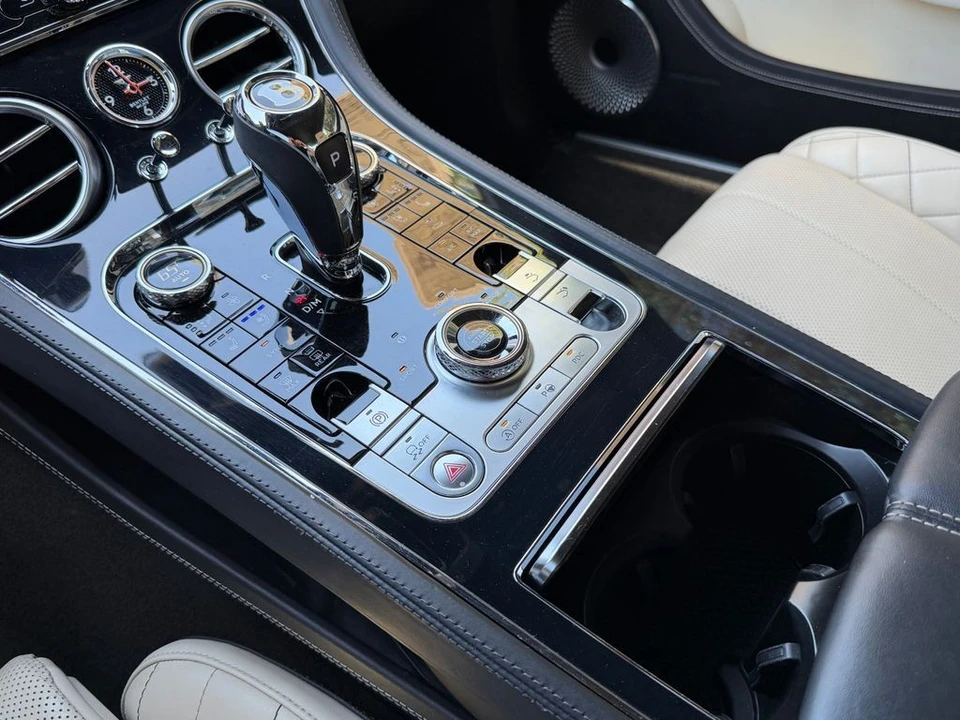 2020 Bentley Continental GT 3rd Gen - Image 30 of 31