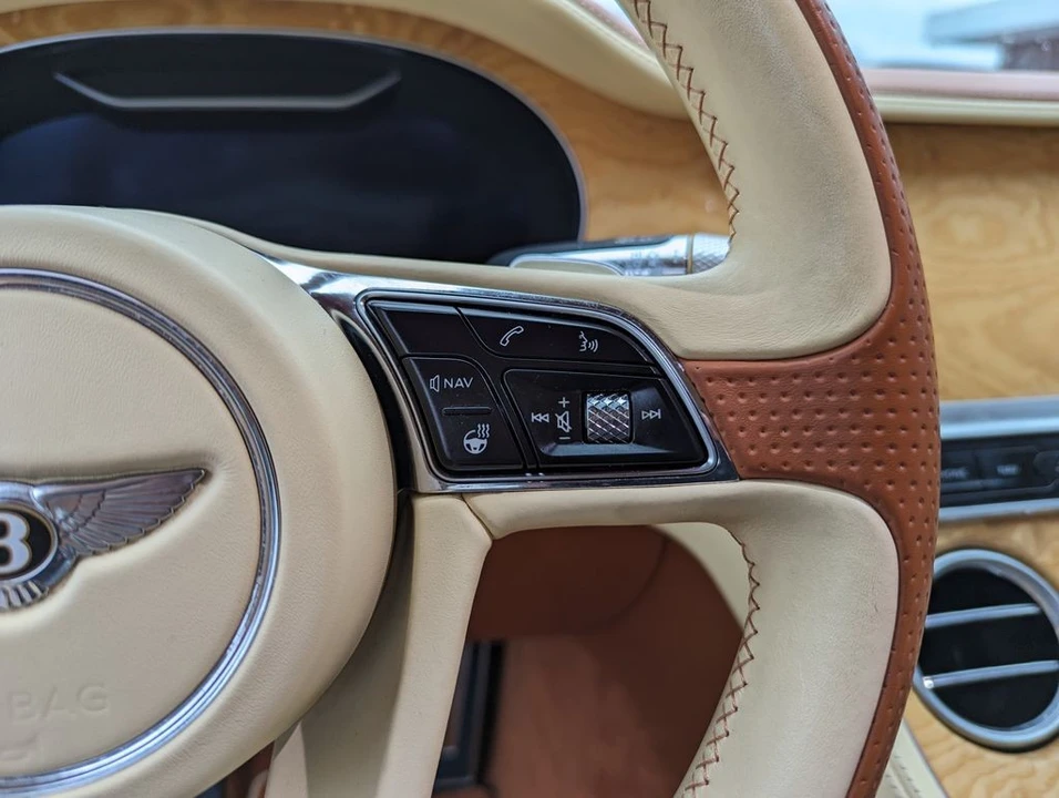 2020 Bentley Continental GT 3rd Gen - Image 26 of 31