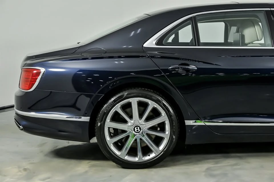 2020 Bentley Continental Flying Spur - Image 13 of 20
