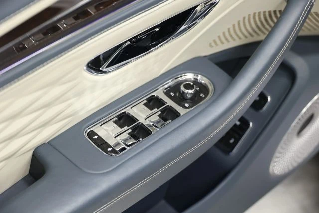 2020 Bentley Continental - Image 14 of 31