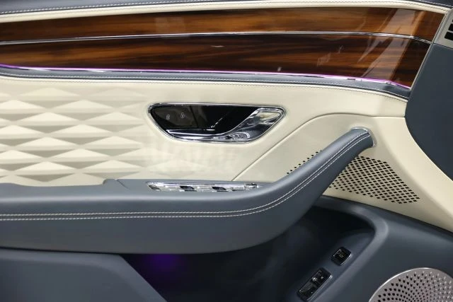 2020 Bentley Continental - Image 10 of 31