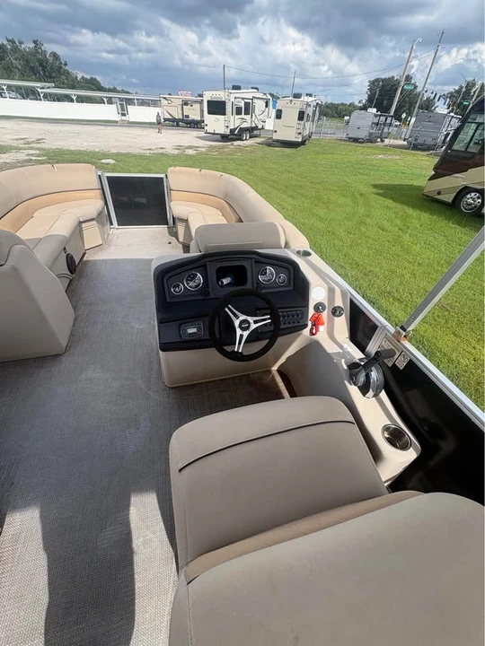 2020 Bentley - Image 9 of 11