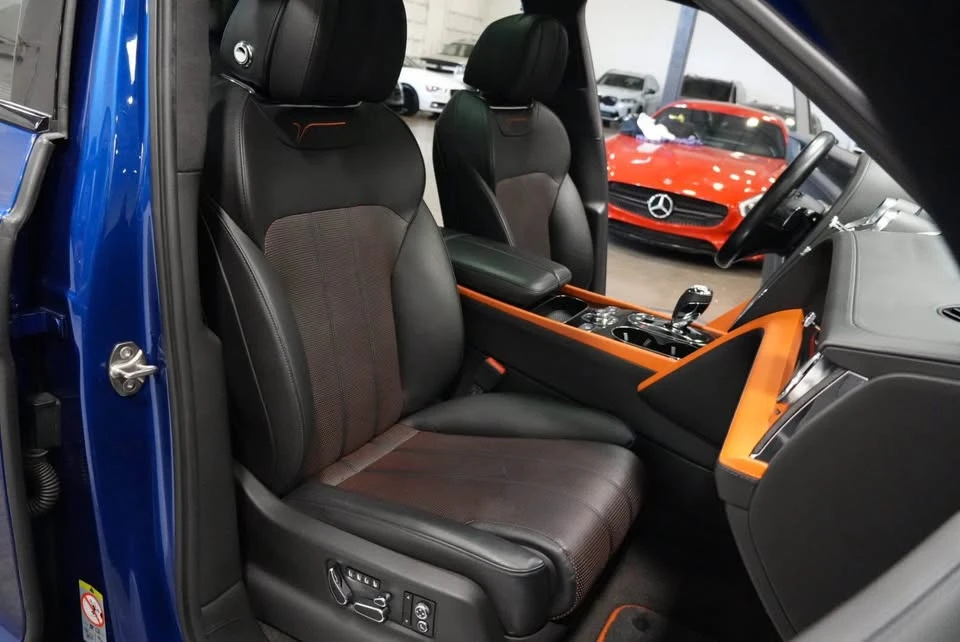 2020 Bentley Bentayga - Image 19 of 20