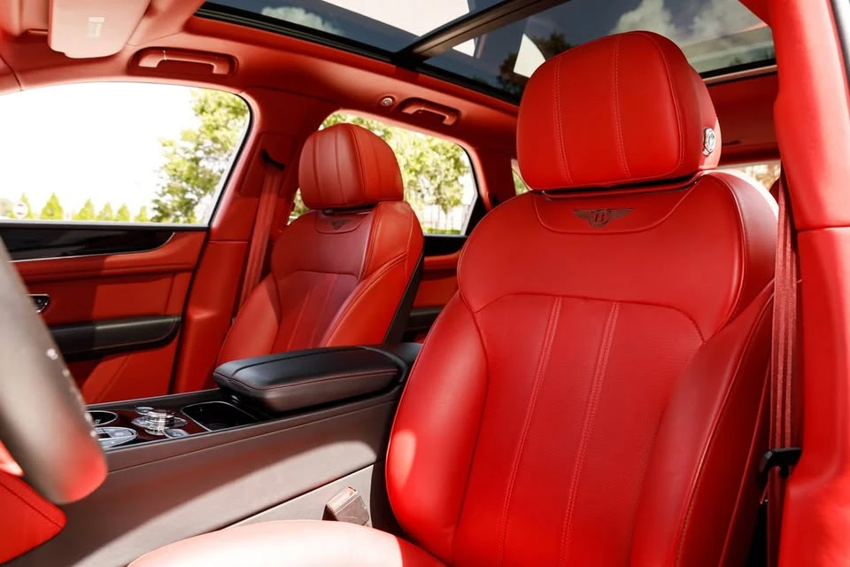 2020 Bentley Bentayga - Image 5 of 5
