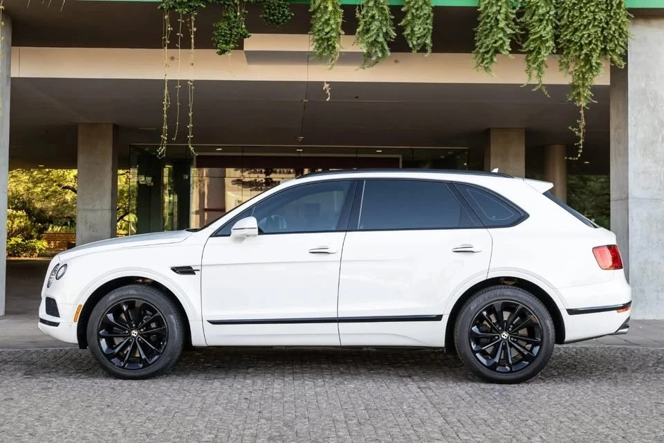 2020 Bentley Bentayga - Image 5 of 8