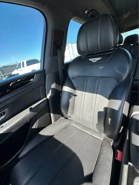 2020 Bentley Bentayga - Image 8 of 14