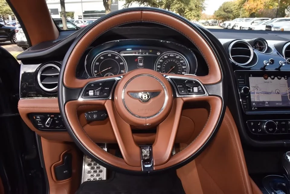 2020 Bentley Bentayga - Image 11 of 20