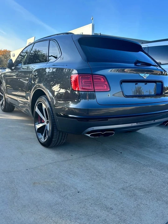 2020 Bentley Bentayga - Image 7 of 8
