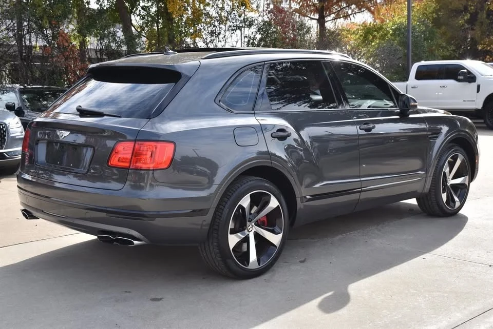 2020 Bentley Bentayga - Image 7 of 20