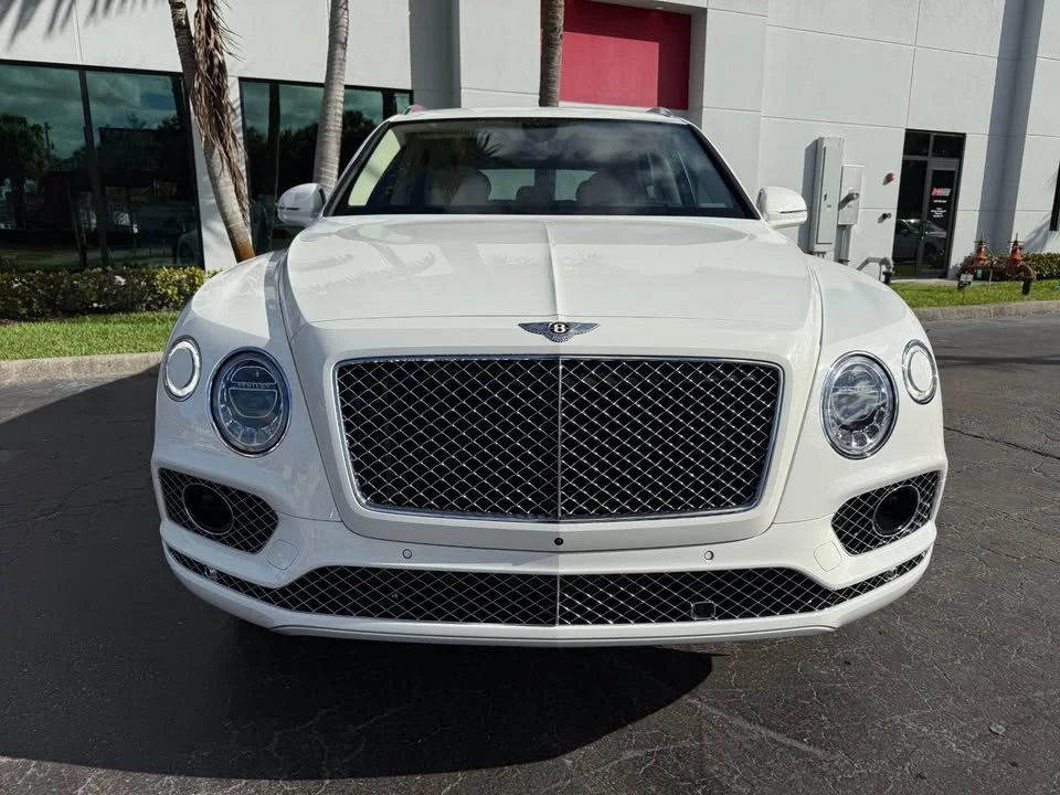2020 Bentley Bentayga - Image 5 of 19