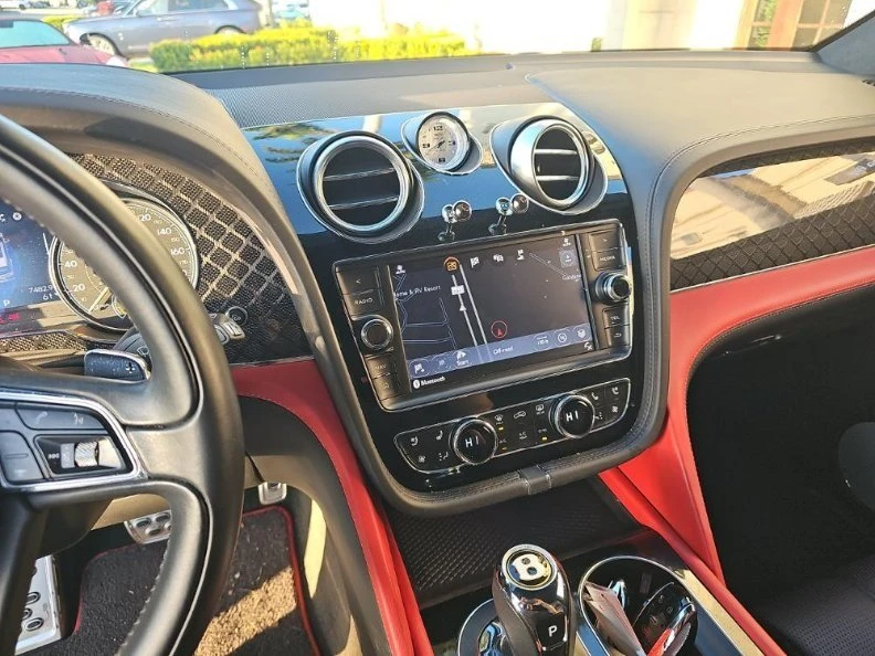 2020 Bentley Bentayga - Image 4 of 7