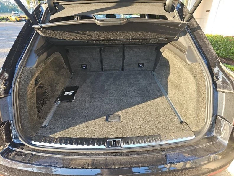 2020 Bentley Bentayga - Image 7 of 7