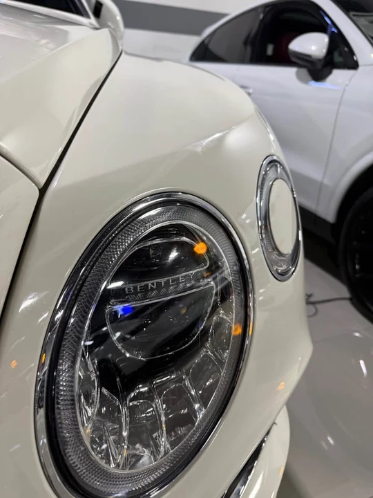 2020 Bentley Bentayga - Image 3 of 7