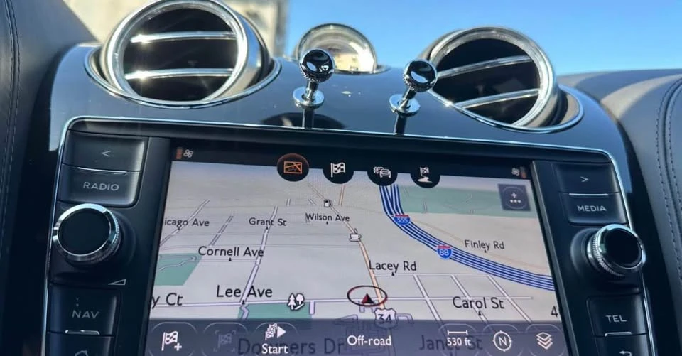2020 Bentley Bentayga - Image 7 of 12