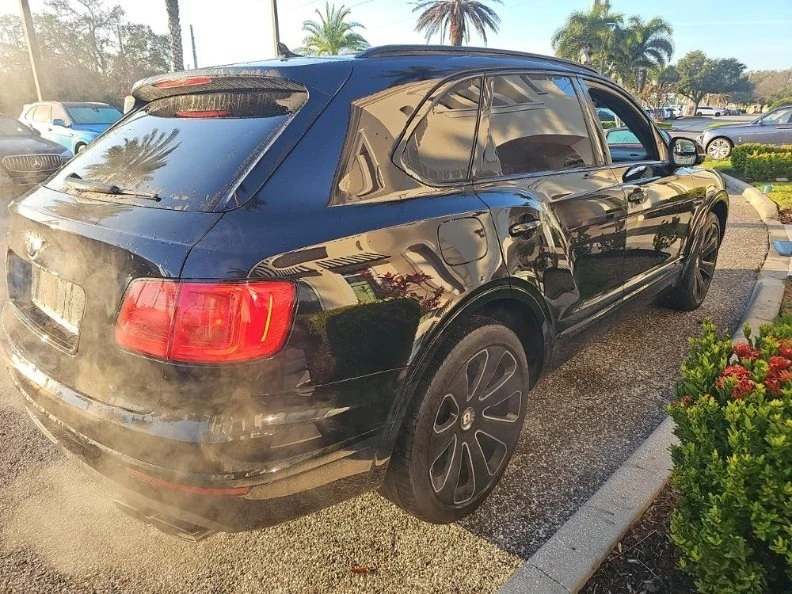 2020 Bentley Bentayga - Image 2 of 7