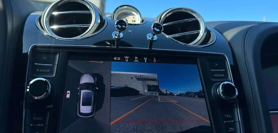2020 Bentley Bentayga - Image 9 of 12