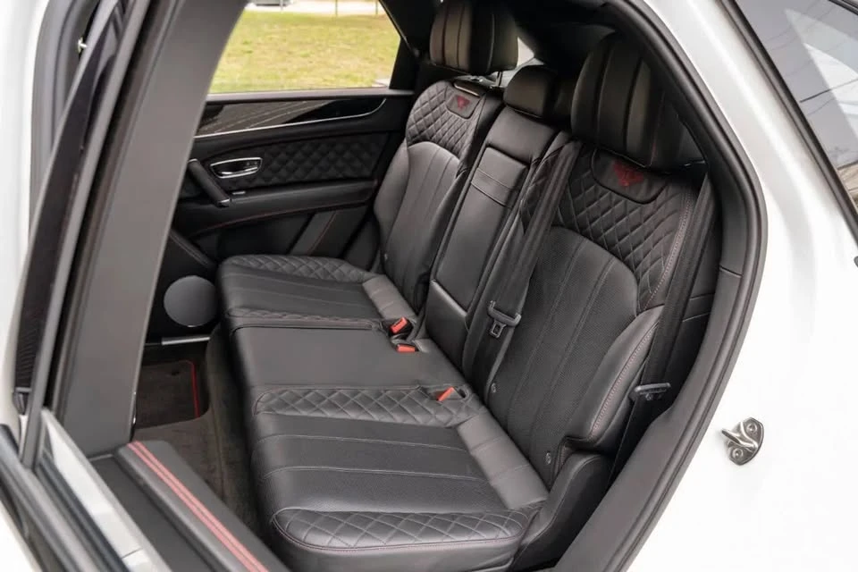 2020 Bentley Bentayga - Image 16 of 20