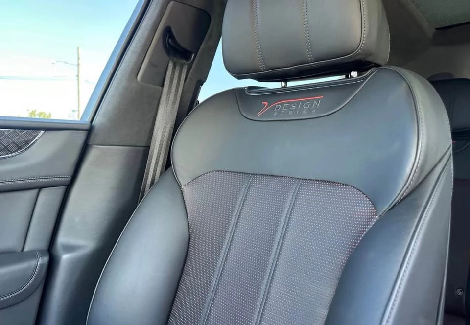 2020 Bentley Bentayga - Image 10 of 12