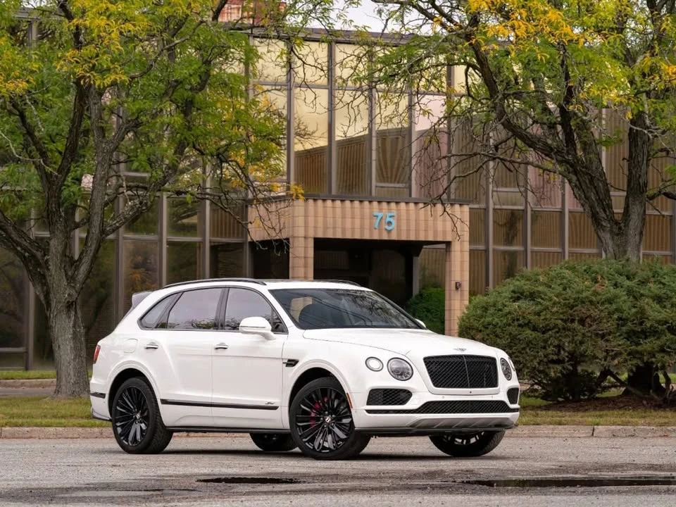 2020 Bentley Bentayga - Image 8 of 20