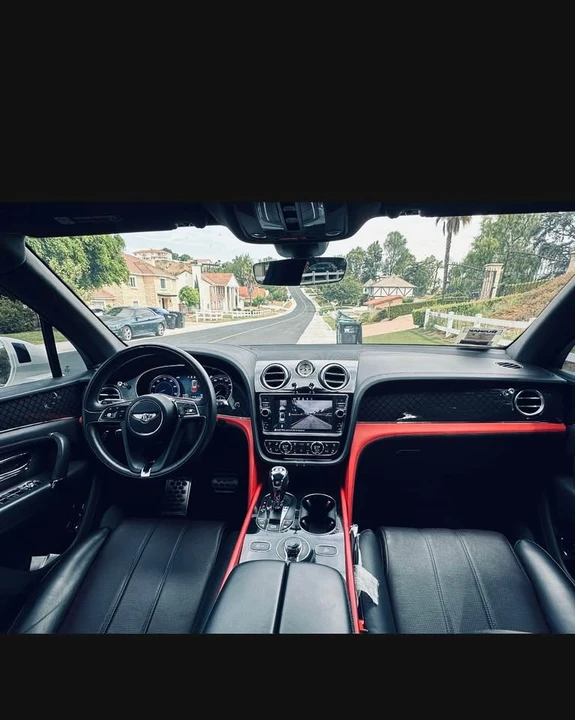 2020 Bentley Bentayga - Image 4 of 11