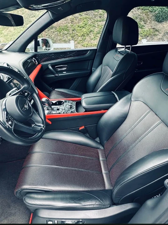 2020 Bentley Bentayga - Image 5 of 11