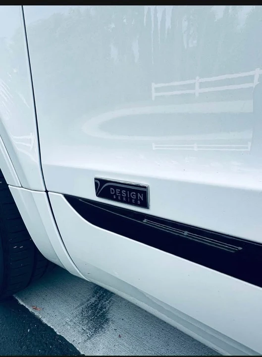2020 Bentley Bentayga - Image 6 of 11