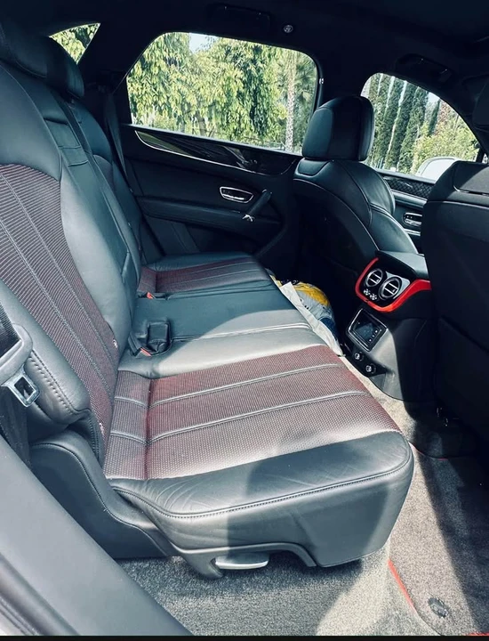 2020 Bentley Bentayga - Image 7 of 11