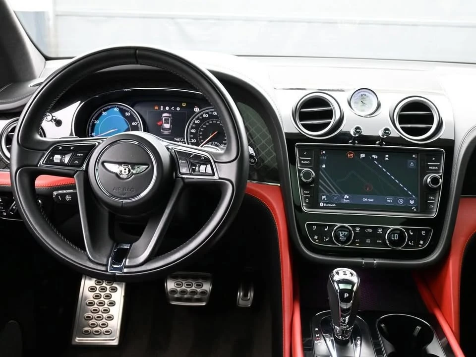 2020 Bentley Bentayga - Image 11 of 20
