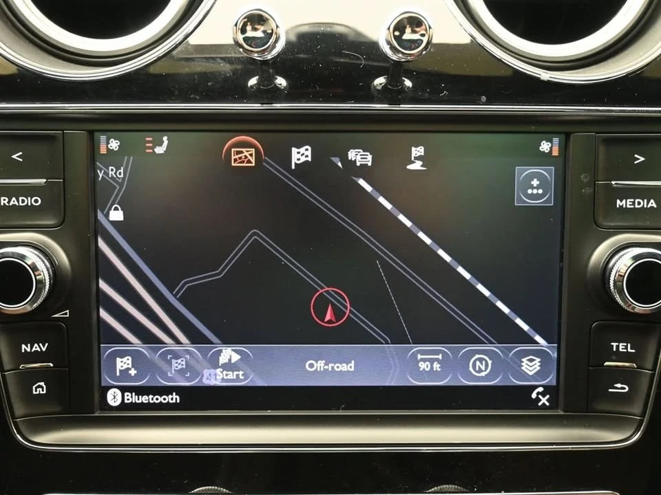 2020 Bentley Bentayga - Image 15 of 20